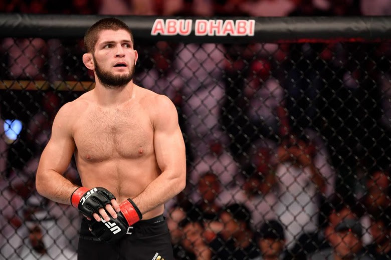 Khabib: “Ring girls are the most useless people in martial arts”
